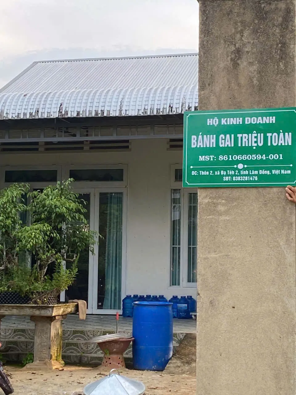 Biển hiệu cơ sở Hộ kinh doanh Bánh gai Triệu Toàn